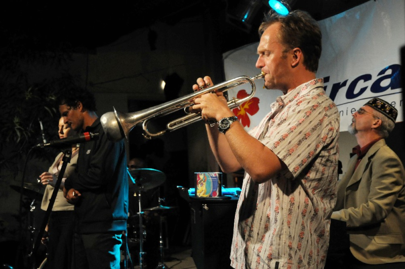 avec-mb-au-th%c3%a9%c3%a2tre-de-poche-noum%c3%a9a