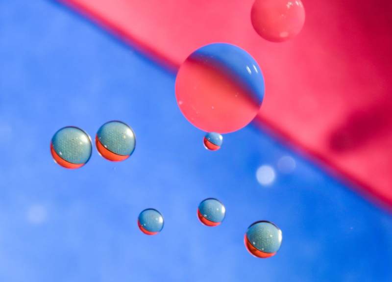 univers-gouttes-1200-15