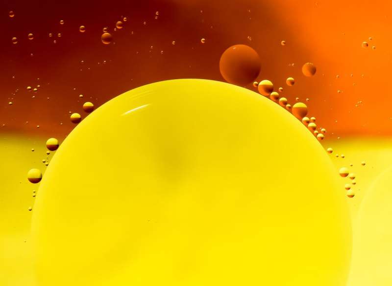 univers-gouttes-1200-17